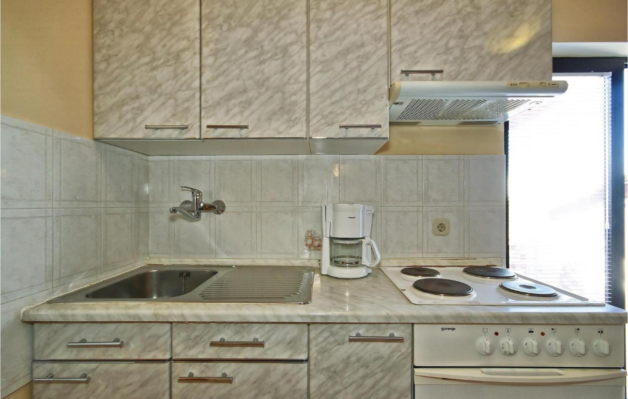 3 Bedroom Gorgeous Apartment In Poreč Extérieur photo